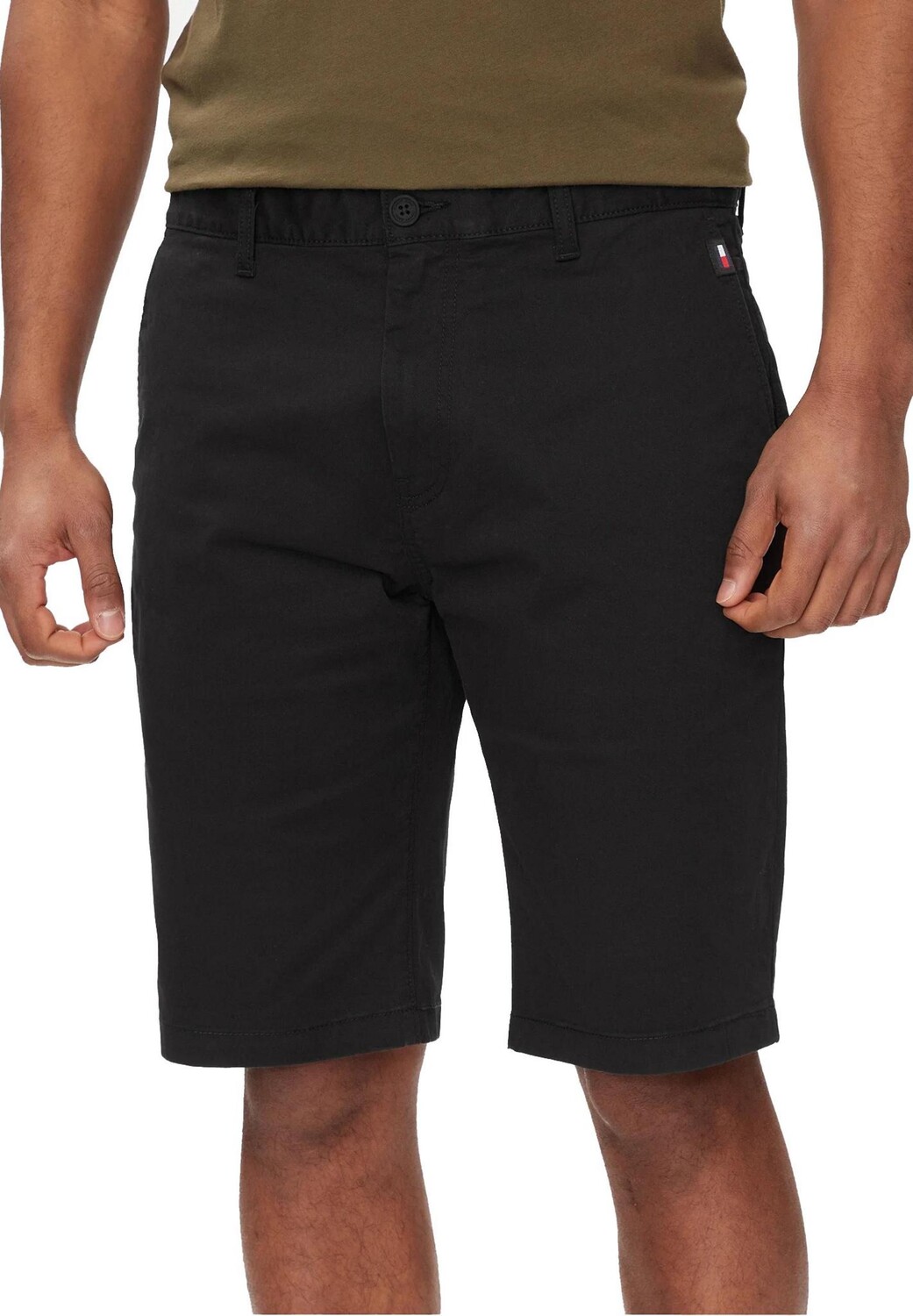 

Шорты Tommy Jeans однотонные, черный