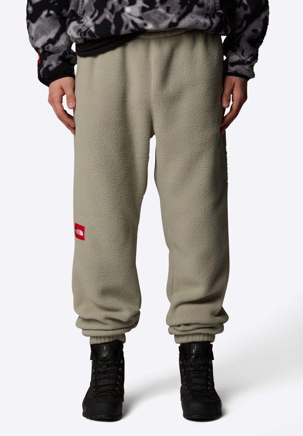 

Спортивные брюки The North Face, серый