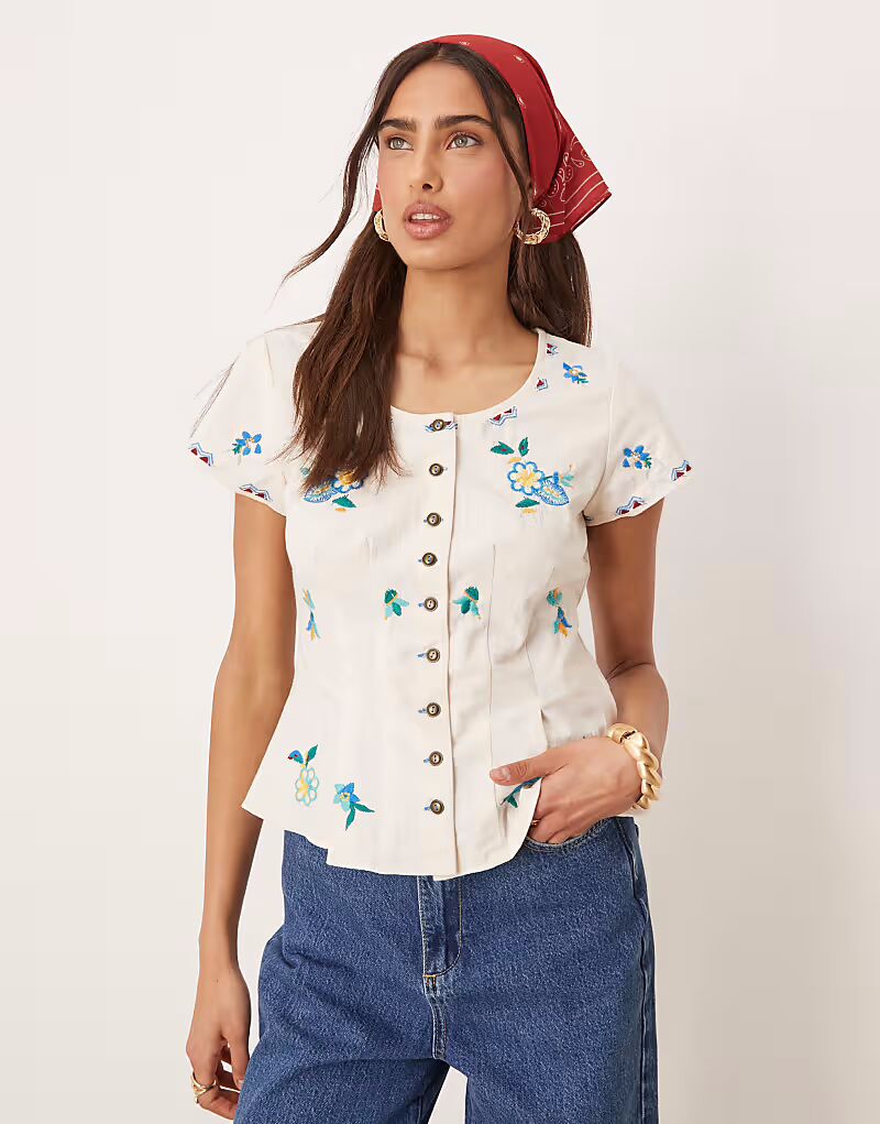 

Вышитая блузка с пуговицами Free People цвета слоновой кости