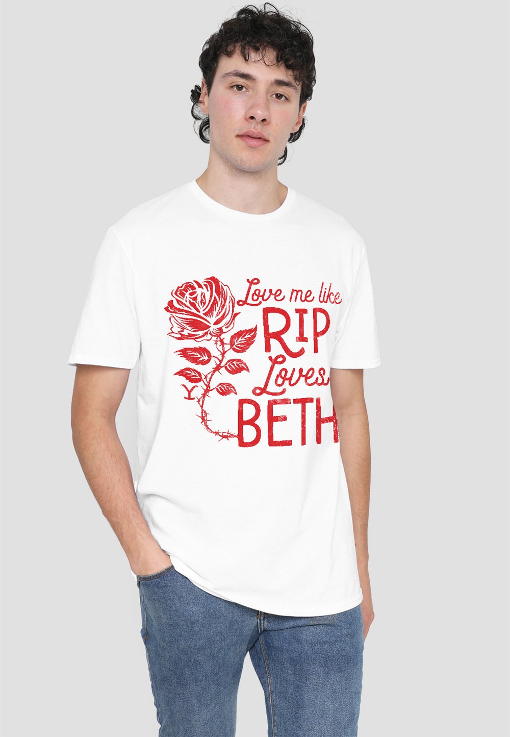 

Футболка с принтом YELLOWSTONE LOVE ME LIKE RIP LOVES BETH Cotton Soul, белый