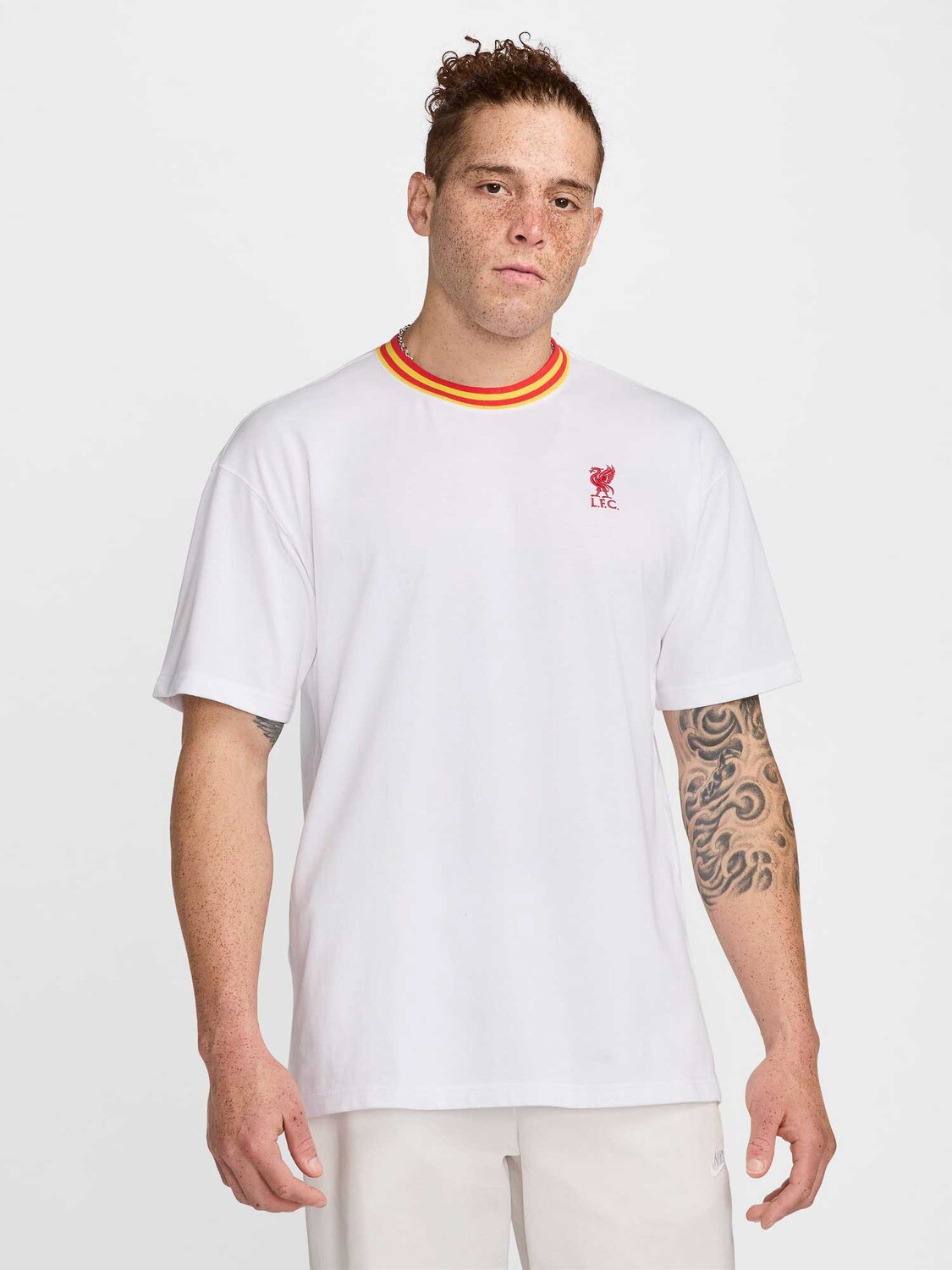 

Футболка Nike LFC M NK PREM ESSNTL TEE, белый