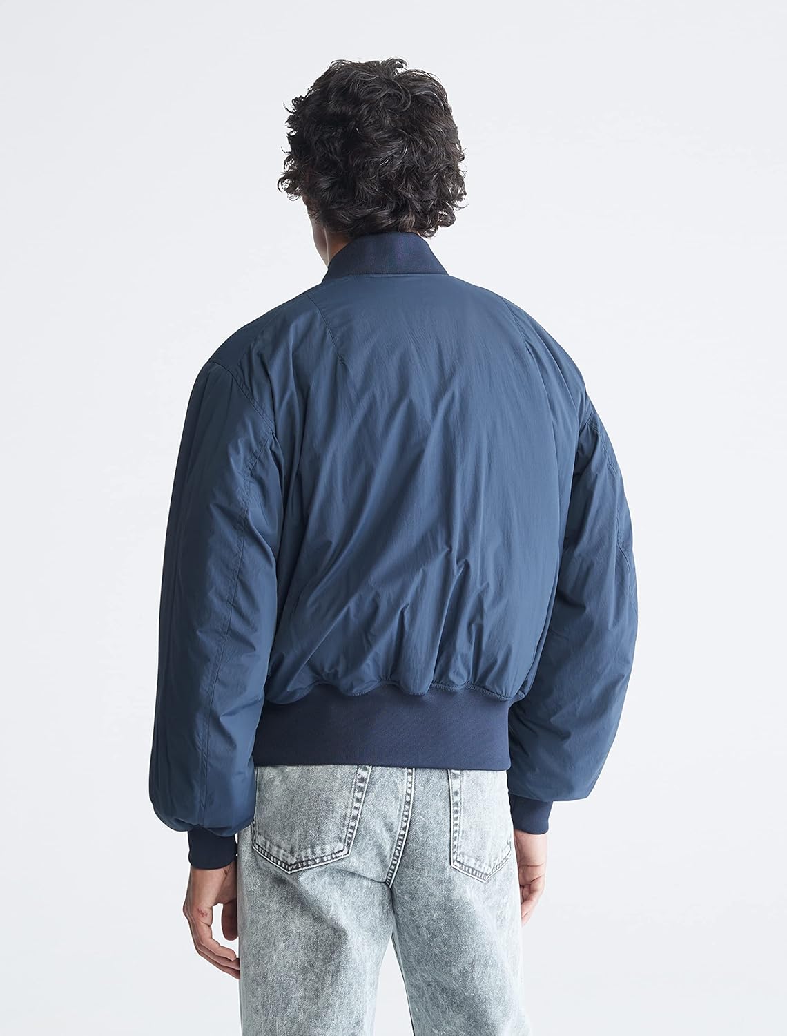 Мужская матовая куртка-бомбер на молнии с логотипом Calvin Klein Mens, Dark Sapphire — фото 2