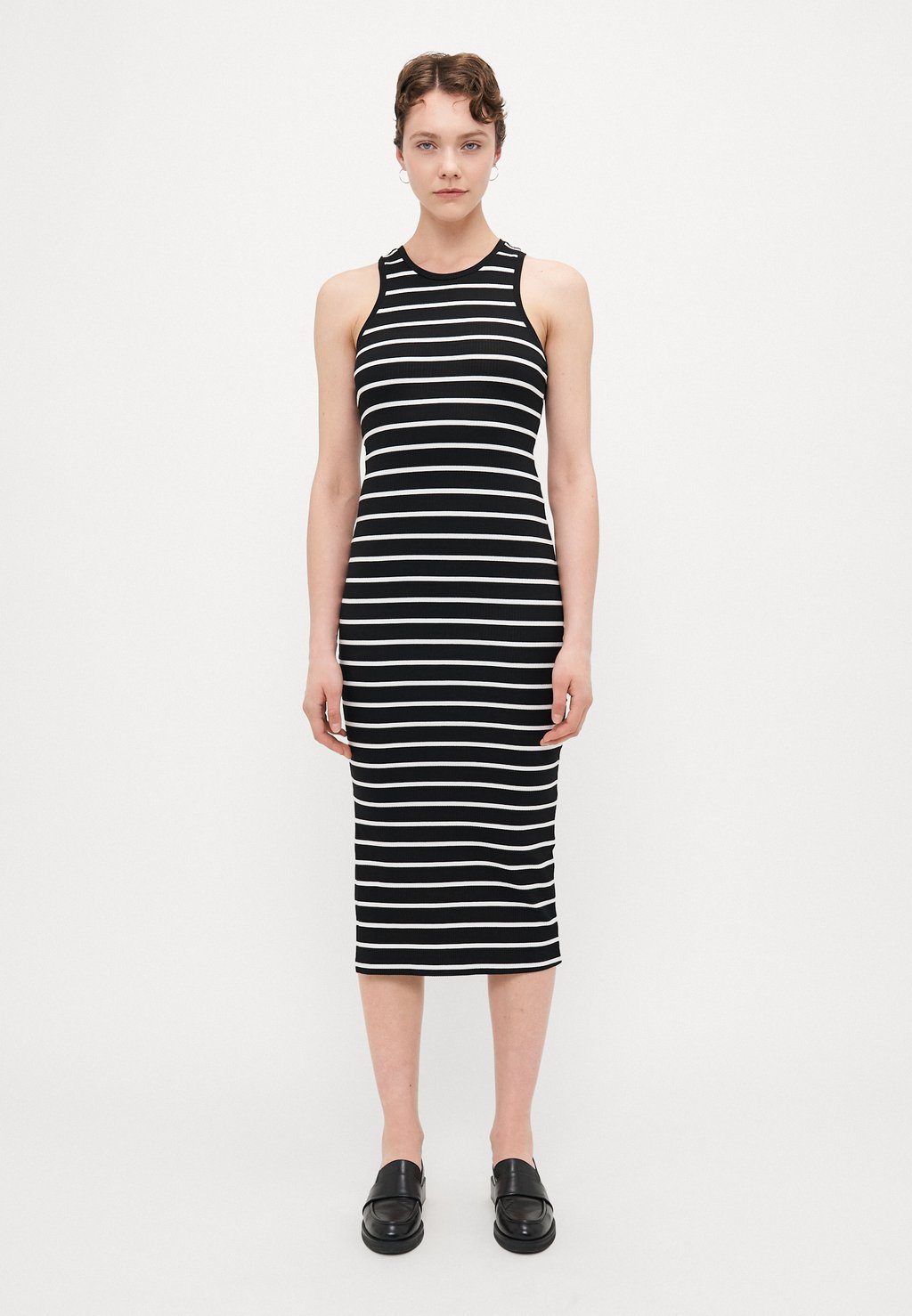 

Платье из джерси ONLBELFAST STRIPE MIDIDRESS - Shift dress ONLY Tall, черный