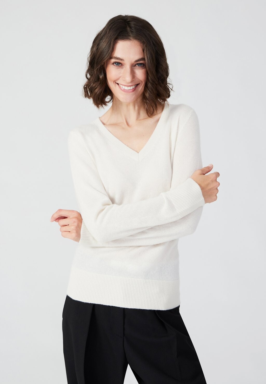

Джемпер V NECK Style Republic, белый