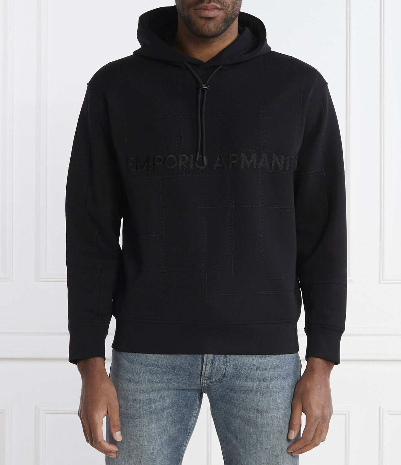 

Толстовка Emporio Armani Regular Fit, черный
