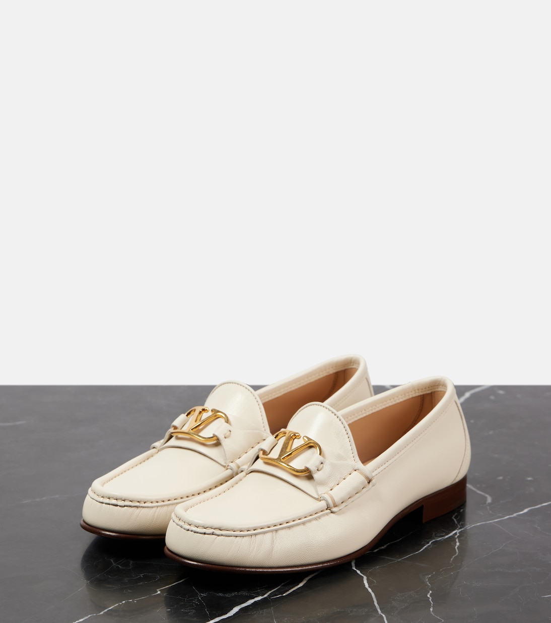 Кожаные лоферы VLogo Signature Valentino Garavani, слоновая кость — фото 4