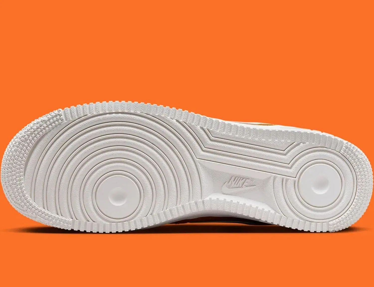 Мужские кроссовки Nike Air Vapormax Plus, Monarch Sail — фото 2