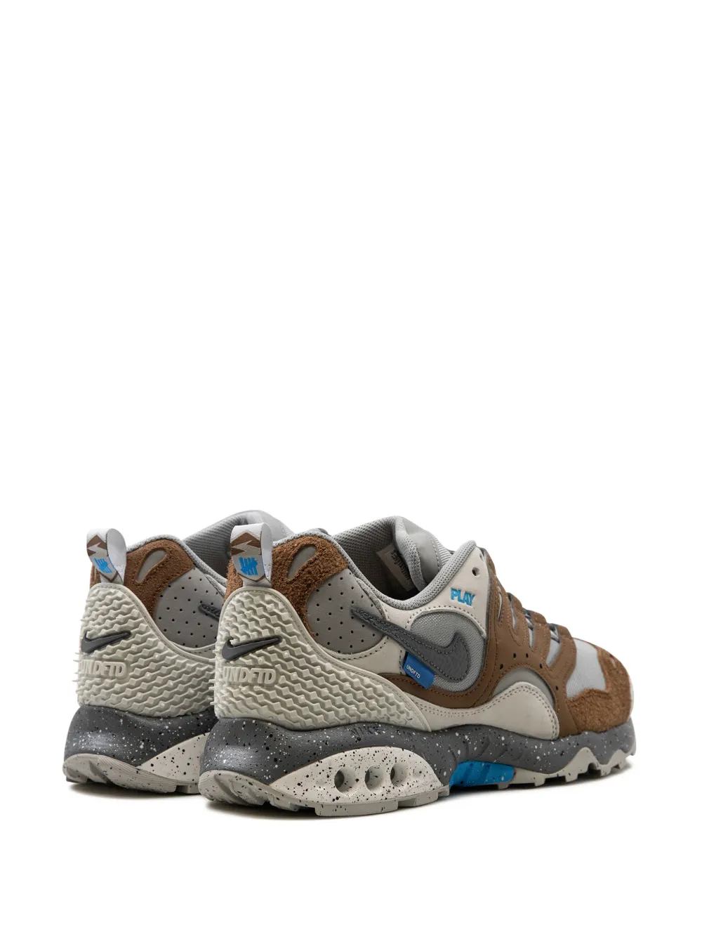 Кроссовки Air Terra Humara Archaeo Brown из коллаборации с Undefeated Nike, белый — фото 4