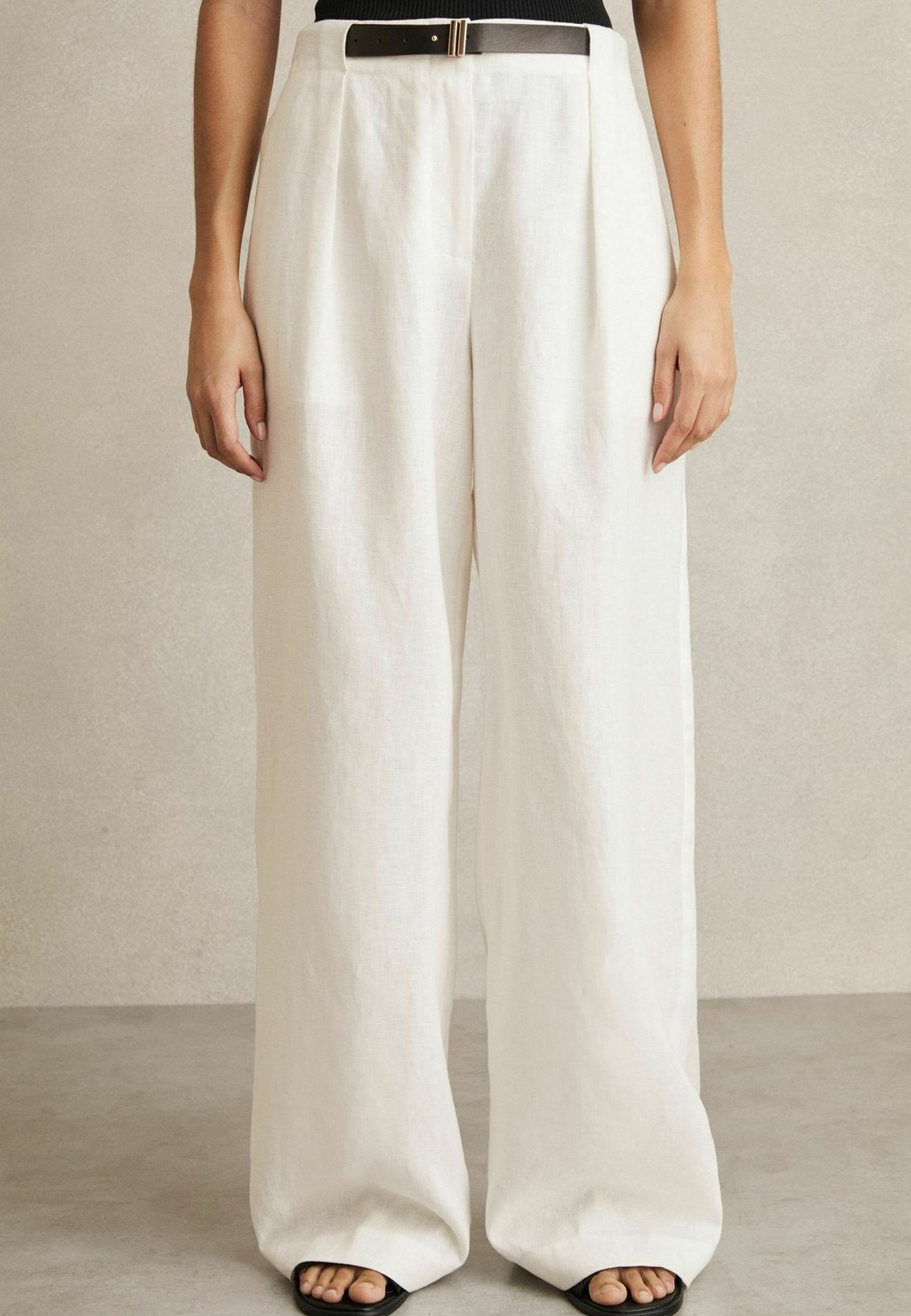 

Брюки ANALISE BELTED WIDE LEG Reiss, белый