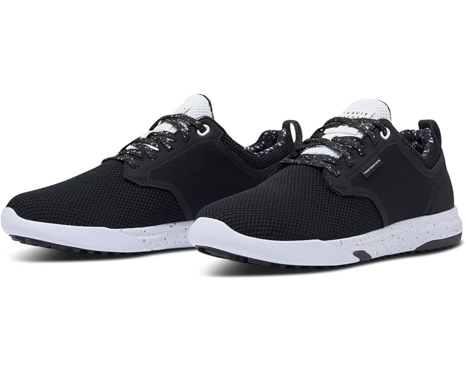 

Кроссовки TravisMathew The Daily Pro Hybrid Print, черный/белый