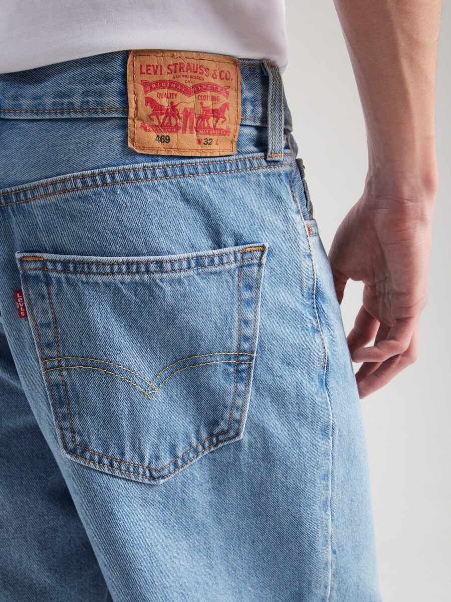 Джинсы свободного кроя LEVI'S  469, светло-синий — фото 3