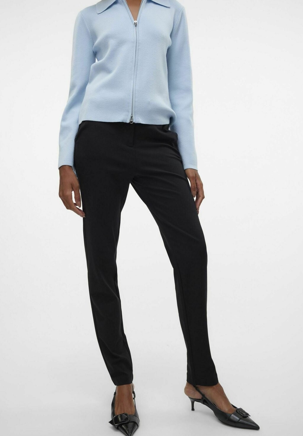 

Брюки VMEVA MITTLERE TAILLE Vero Moda, черный