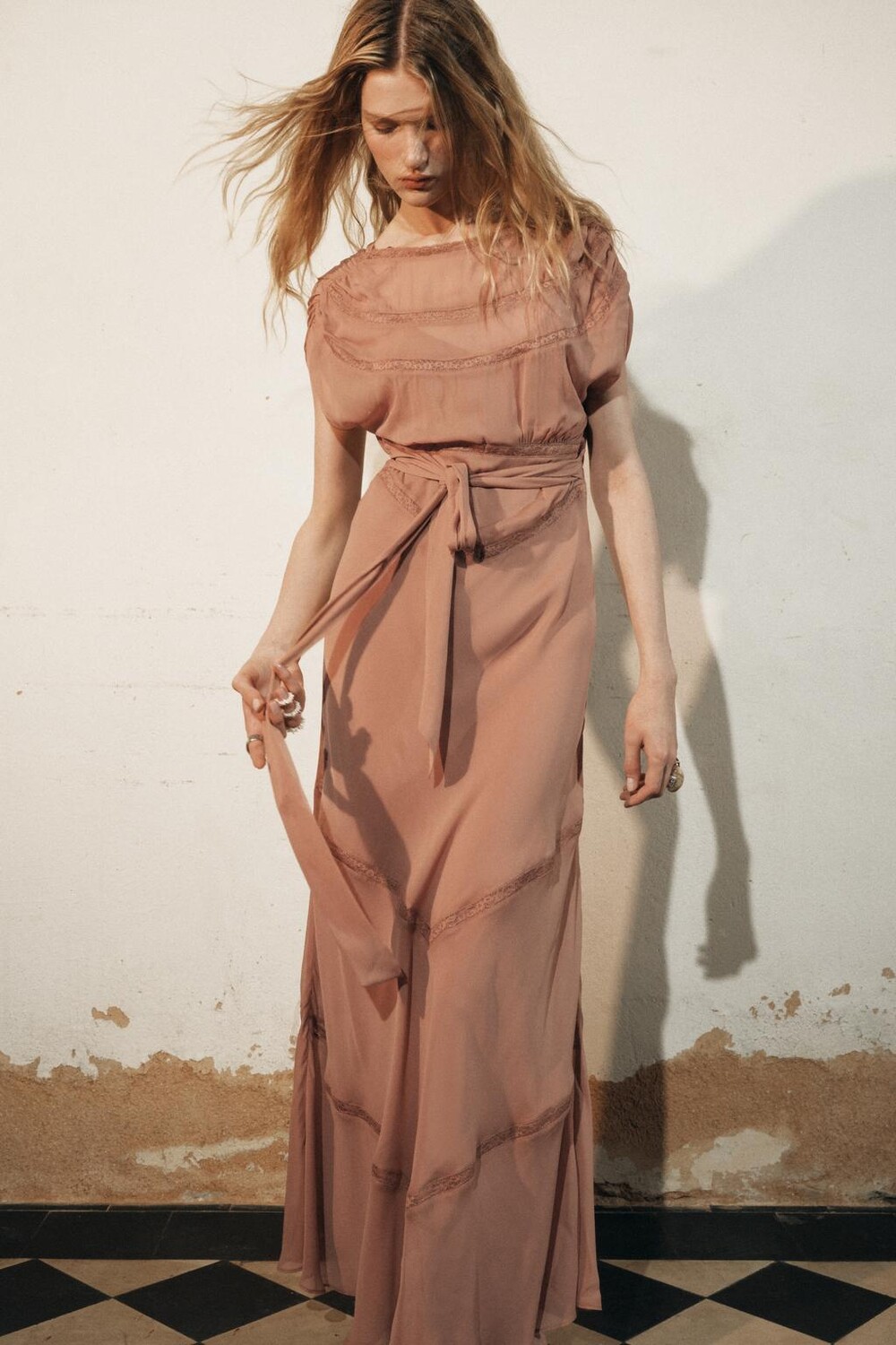 

Кружевное миди платье ZARA, цвет brick