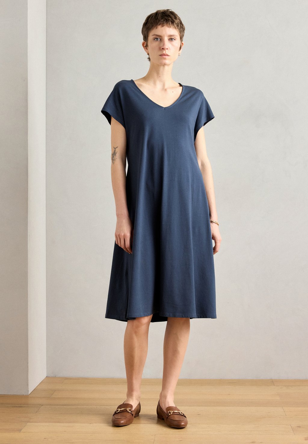 

Платье из джерси DRESS V NECK Marc O'Polo, темно-синий