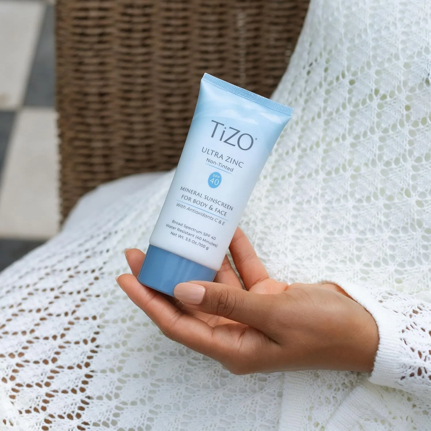 TiZO Ultra Zinc | Без тонирующего эффекта | Широкий спектр защиты SPF 40 для лица и тела | Защита от UVA и UVB лучей | Формула с 20% оксида цинка | Для всех типов кожи | 100 г — фото 3