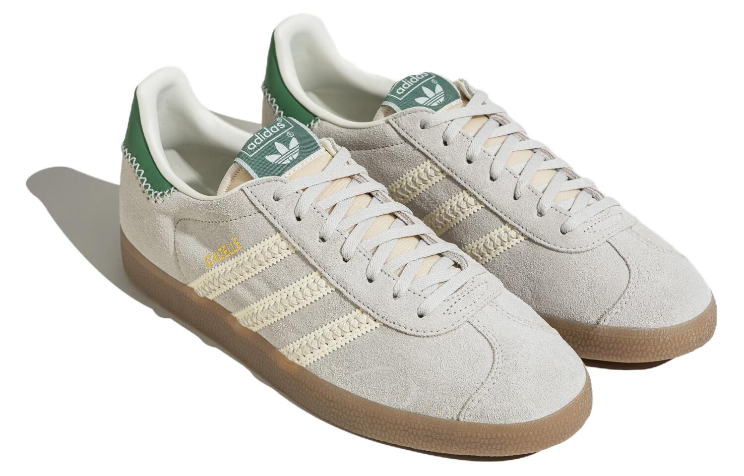 Кроссовки Adidas Originals Gazelle Skateboarding Unisex, бежевый/зеленый — фото 2