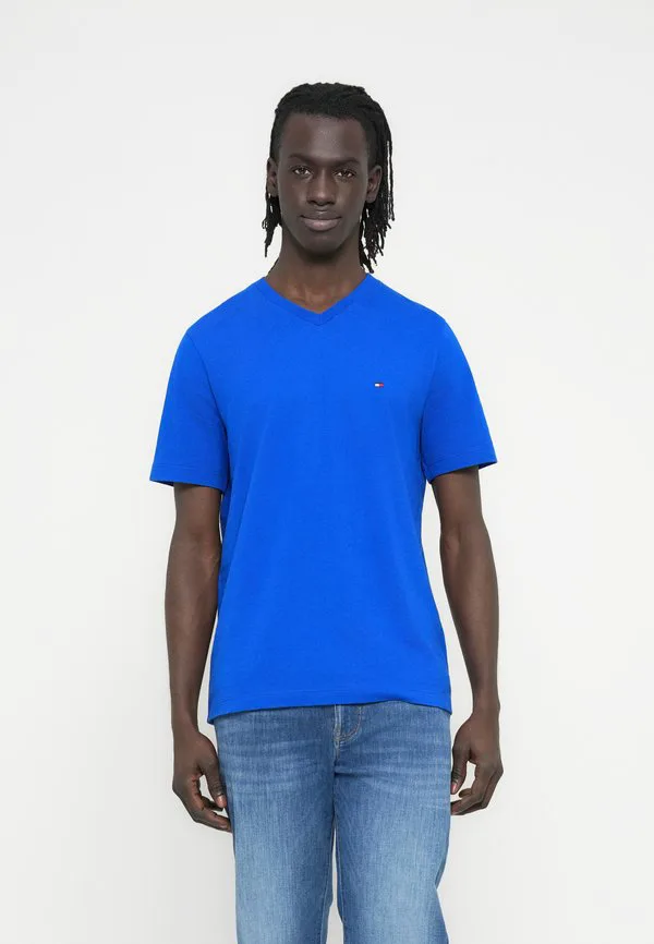 Футболка с v-образным вырезом и вышивкой флага, базовая футболка Tommy Hilfiger, Regal Blue