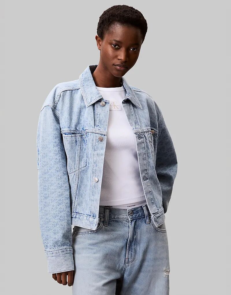 

Джинсовая куртка с монограммой и логотипом Calvin Klein Jeans светло-голубого цвета, Синий, Джинсовая куртка с монограммой и логотипом Calvin Klein Jeans светло-голубого цвета