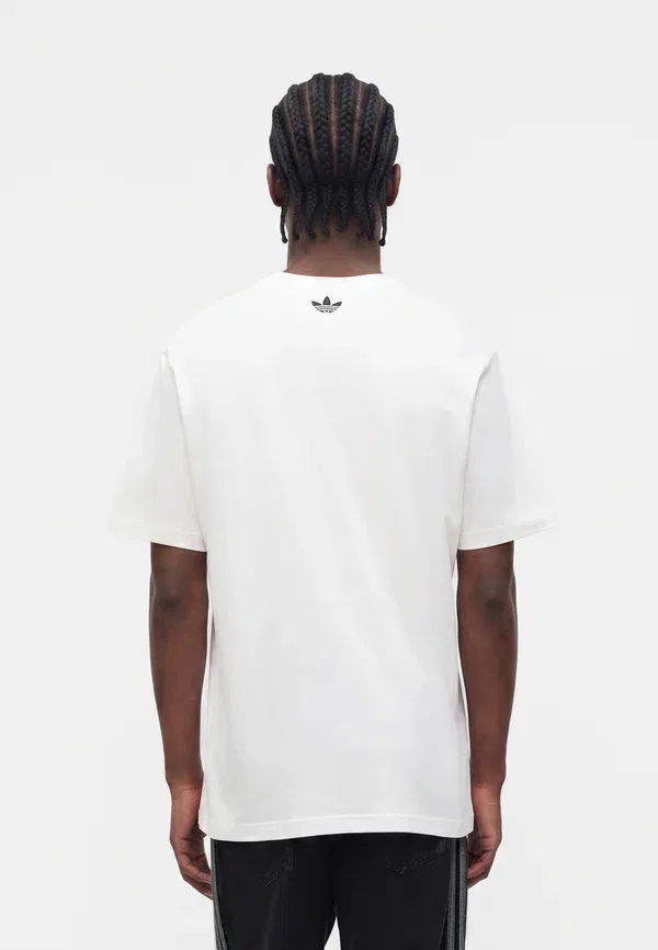 Футболка принтованная Adidas Originals, белый — фото 3