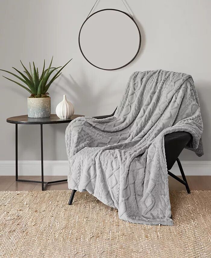

Плед из искусственного меха с тиснением, 50 x 70 дюймов Lucky Brand, серый