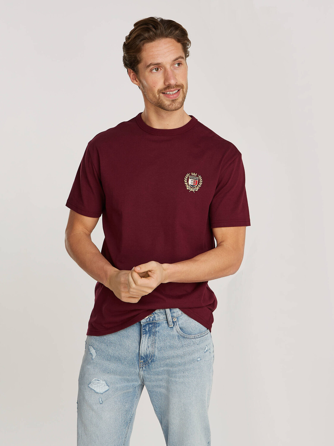 

Футболка Tommy Jeans Regular Fit, бордо