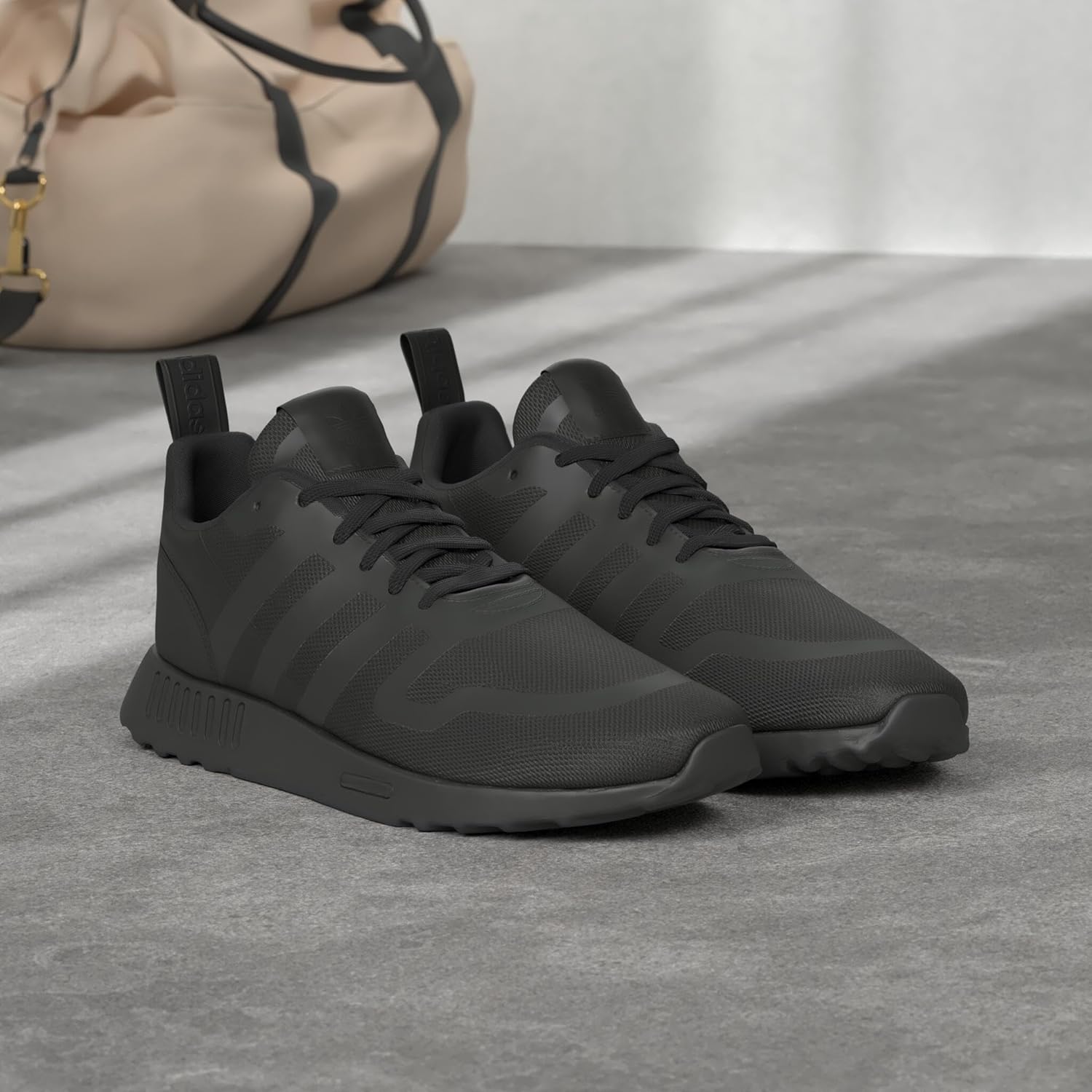Мужские кроссовки для бега Adidas Originals Multix, черный — фото 2
