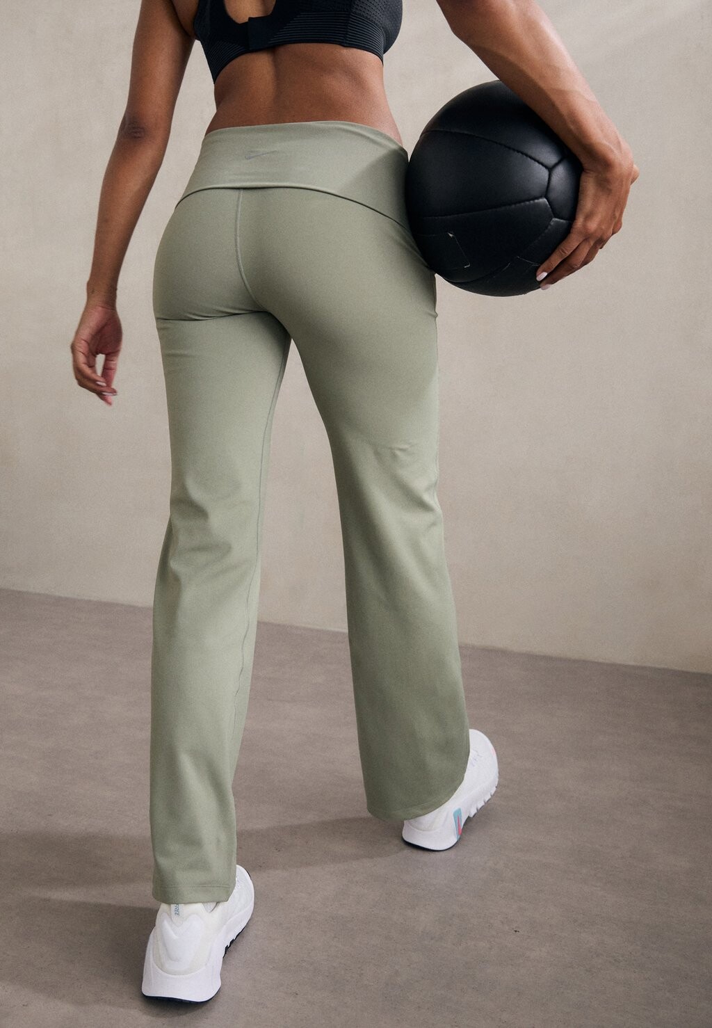 Спортивные штаны ONE PANT Nike, зеленый