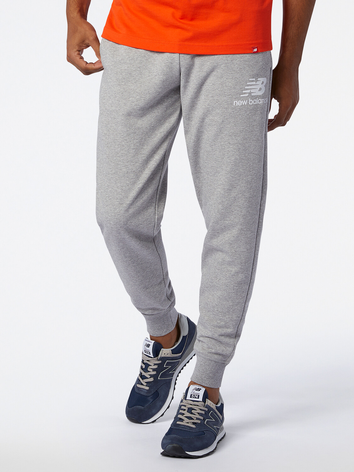 

Спортивные брюки New Balance ESSENTIALS STACKED LOGO, серый