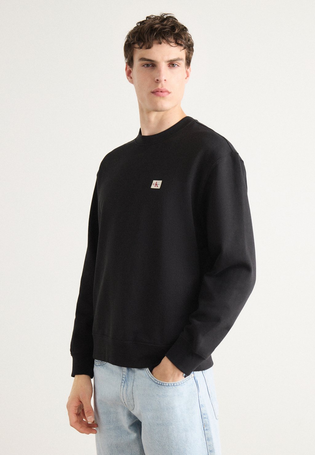 

Толстовка BADGE Calvin Klein Jeans, черный