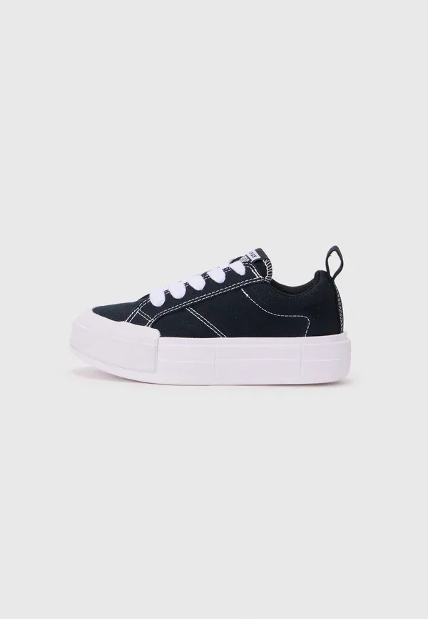 Кроссовки Chuck Taylor All Star Cruise Converse, белый/черный