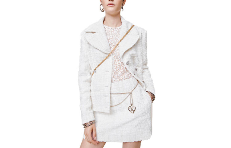 

Куртка женская белая Chanel