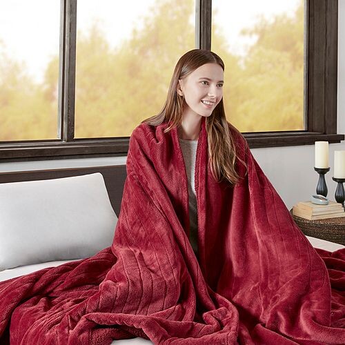 

Одеяла с подогревом от микролайта до бербера Beautyrest, цвет Garnet