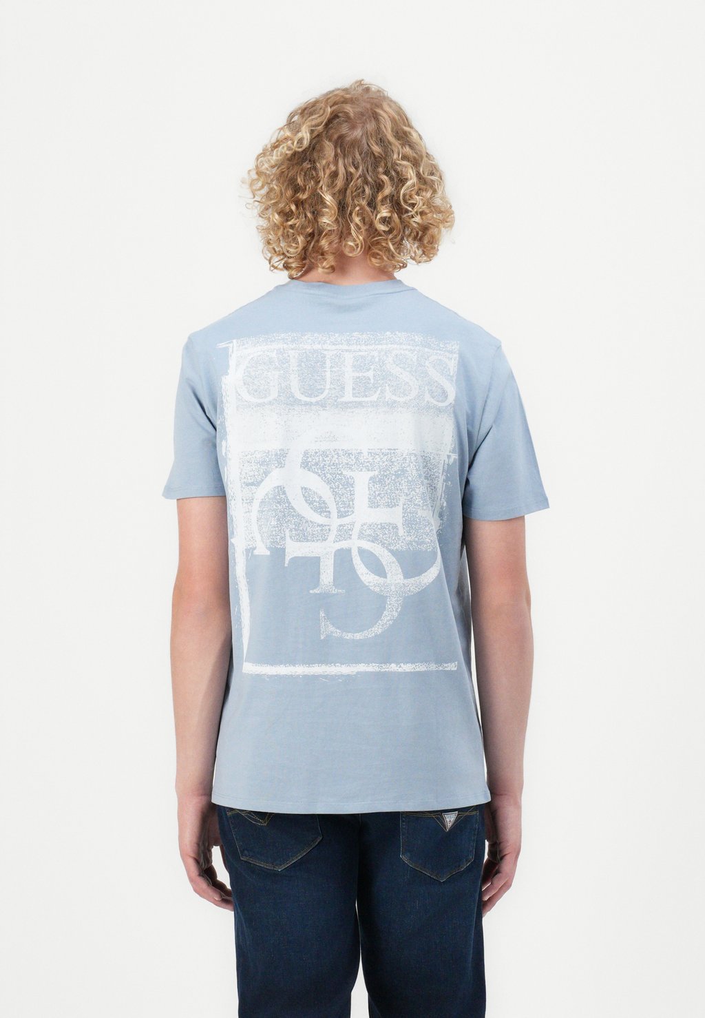 

Футболка с принтом PAINTERS TEE Guess, светло-голубой
