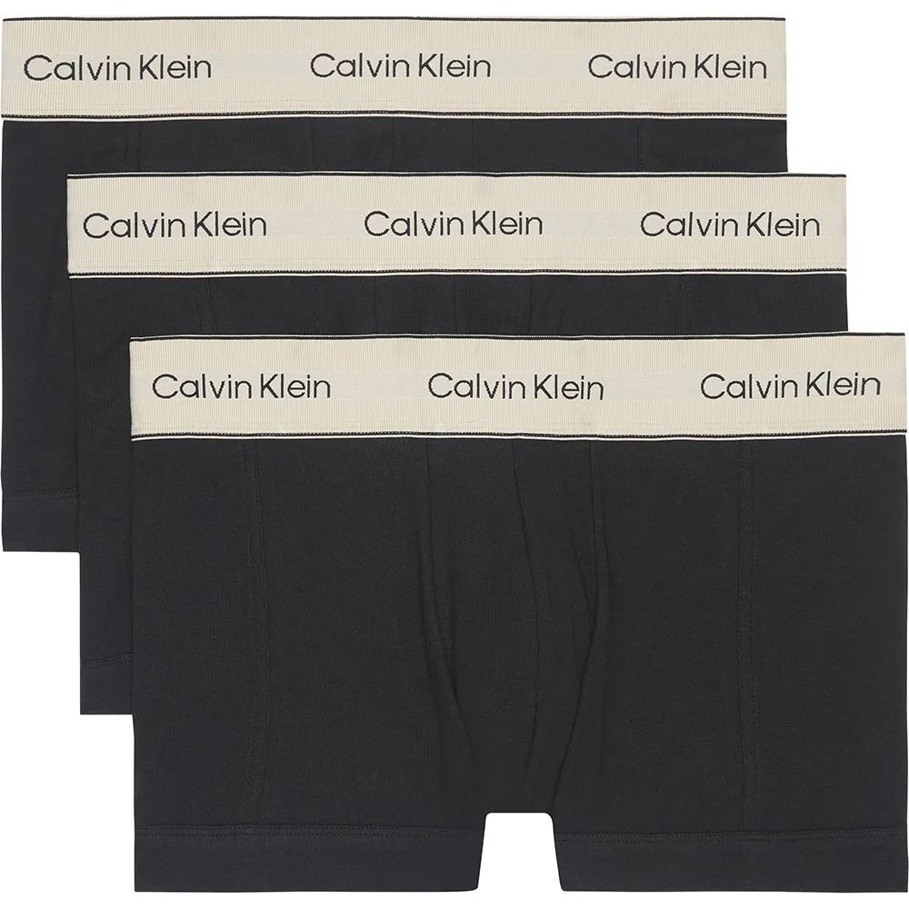 

Боксеры 3 шт Calvin Klein LV00NB4446 Trunk, черный