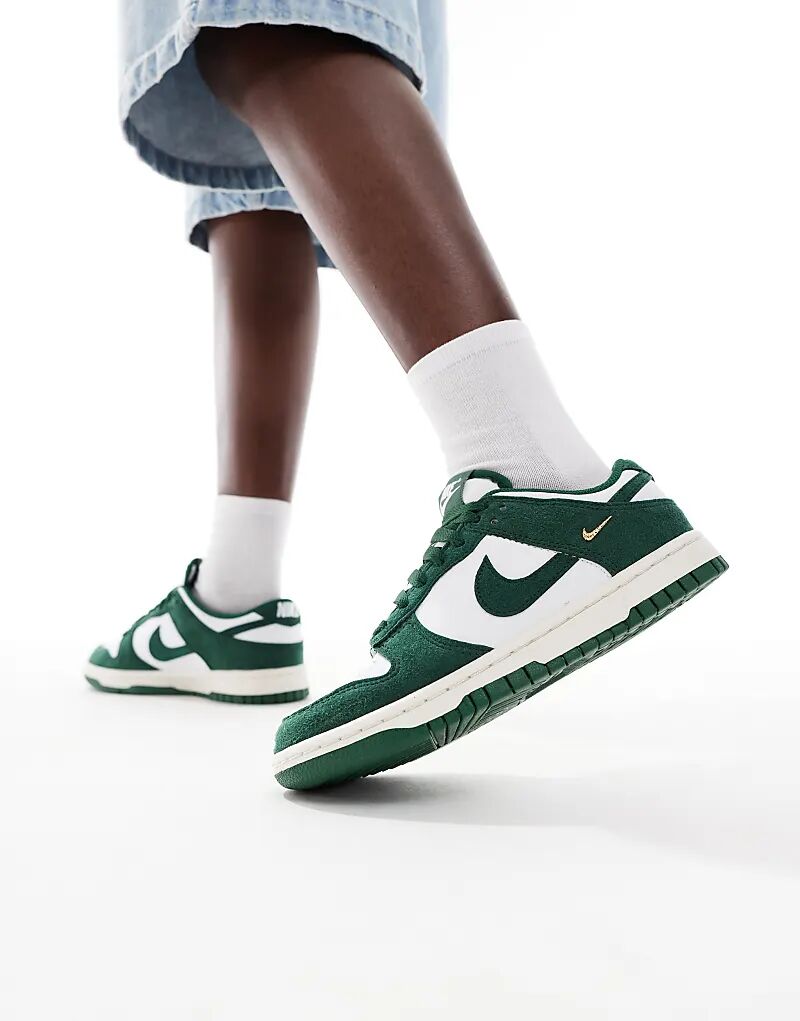 Кроссовки Nike Dunk Low белого и зеленого цветов