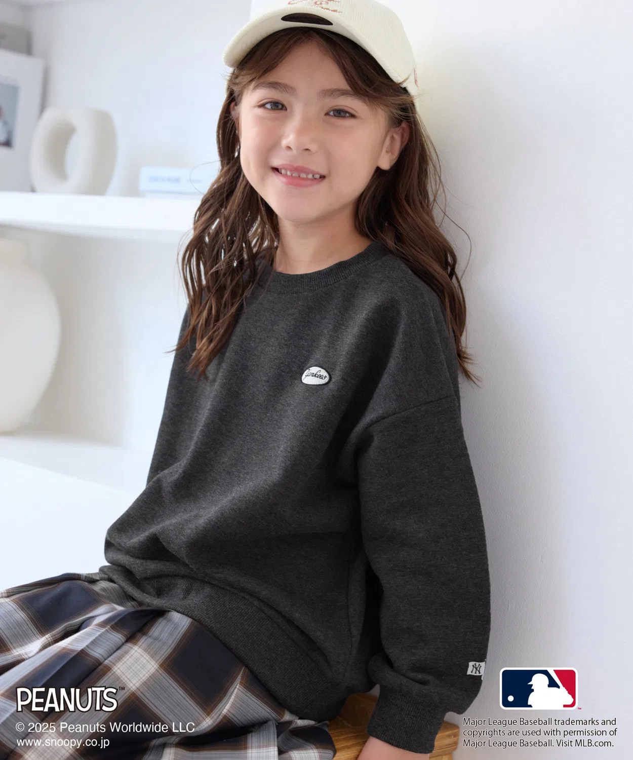 Свитшот с принтом Snoopy MLB Yankees Collection by ROPE' PICNIC, угольно-серый