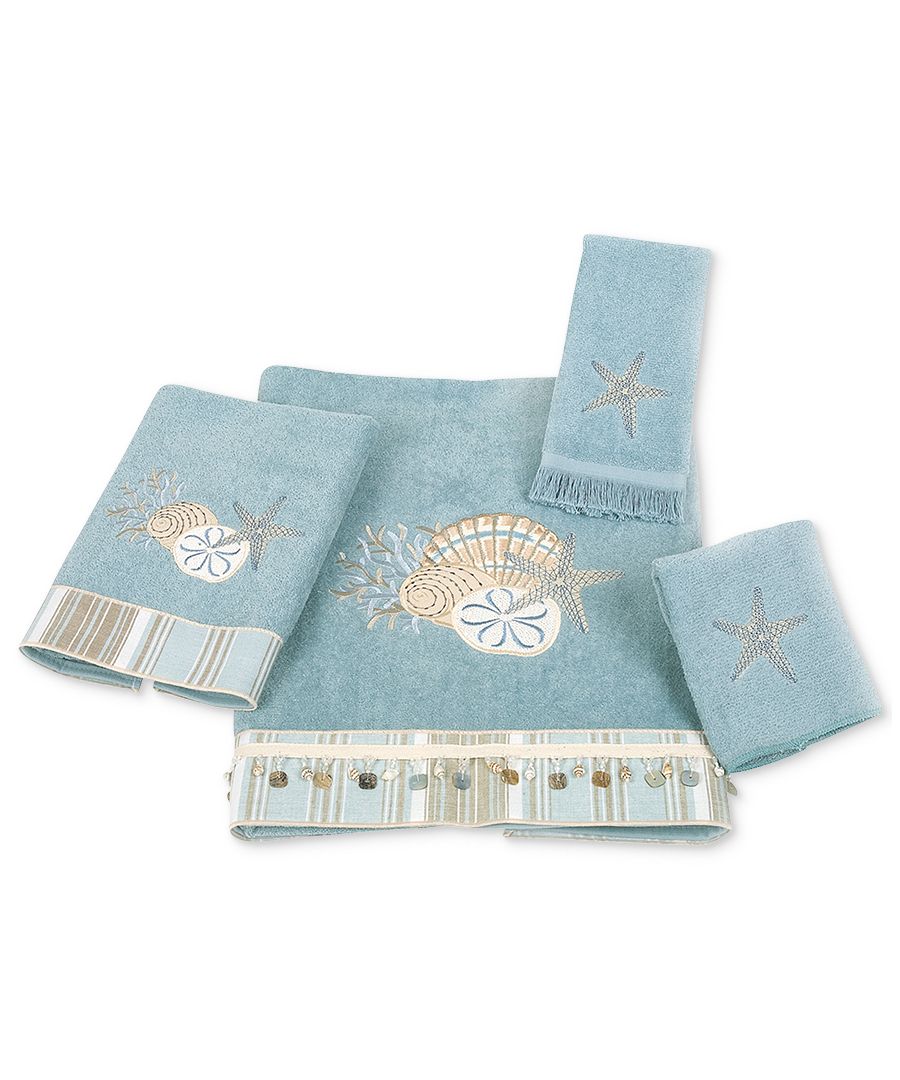 

Хлопковое банное полотенце с вышивкой «У моря», 64 x 127 см Avanti, цвет Mineral