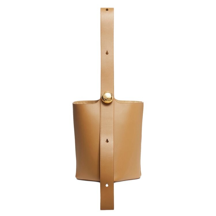 

Сумка через плечо Loewe Medium Pebble Bucket Bag, цвет Oak