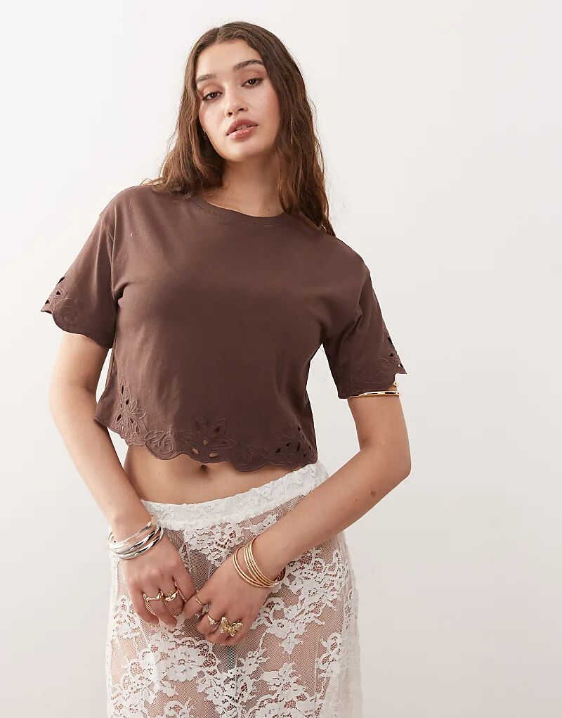 

Футболка Miss Selfridge с ажурным подолом шоколадного цвета
