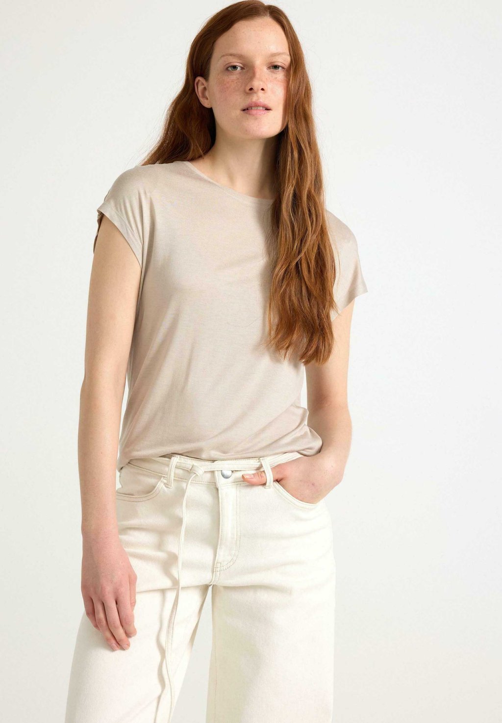 

Базовая футболка SHORT-SLEEVED Lindex, бежевый