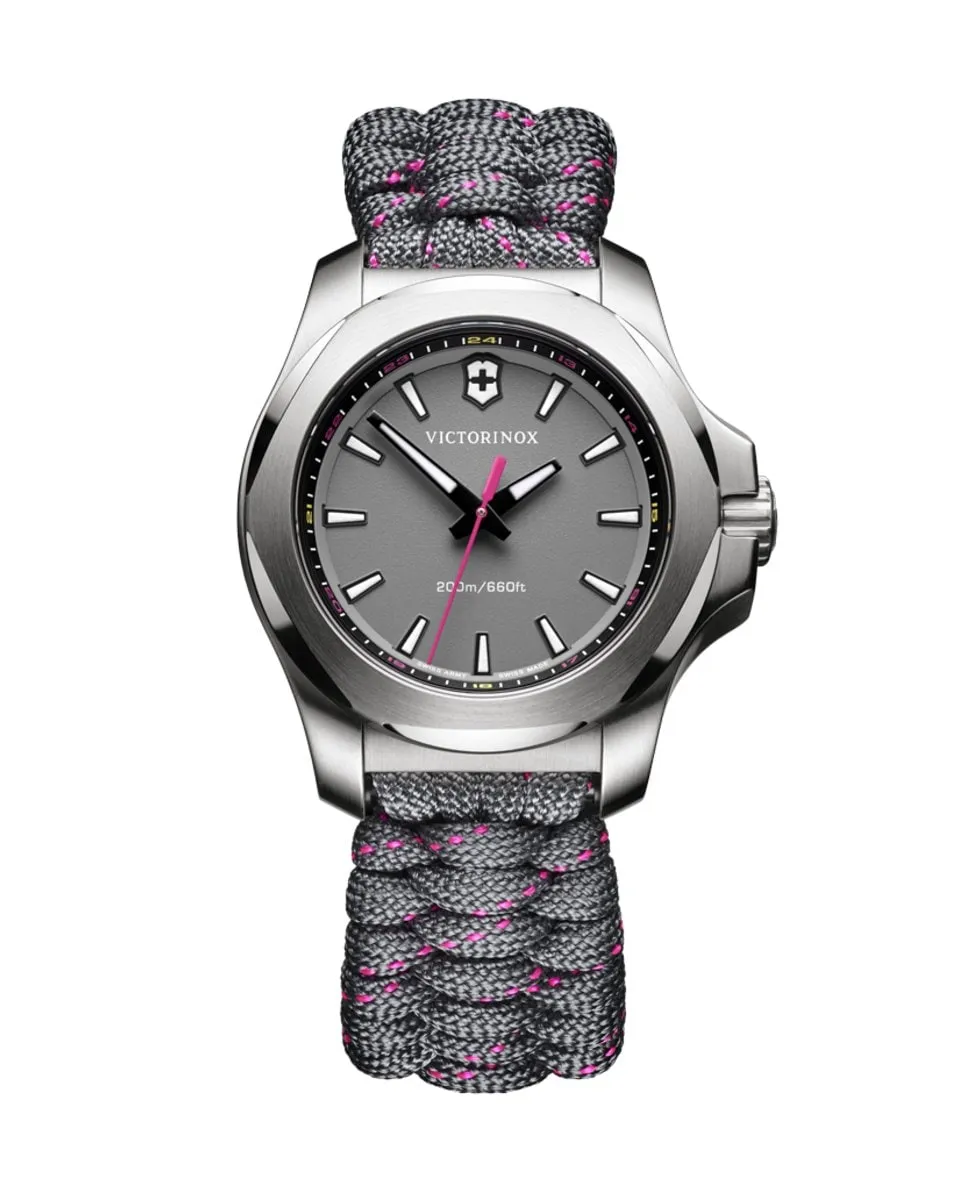 

Женские часы Inox V241771 с текстильным и серым ремешком Victorinox, серый