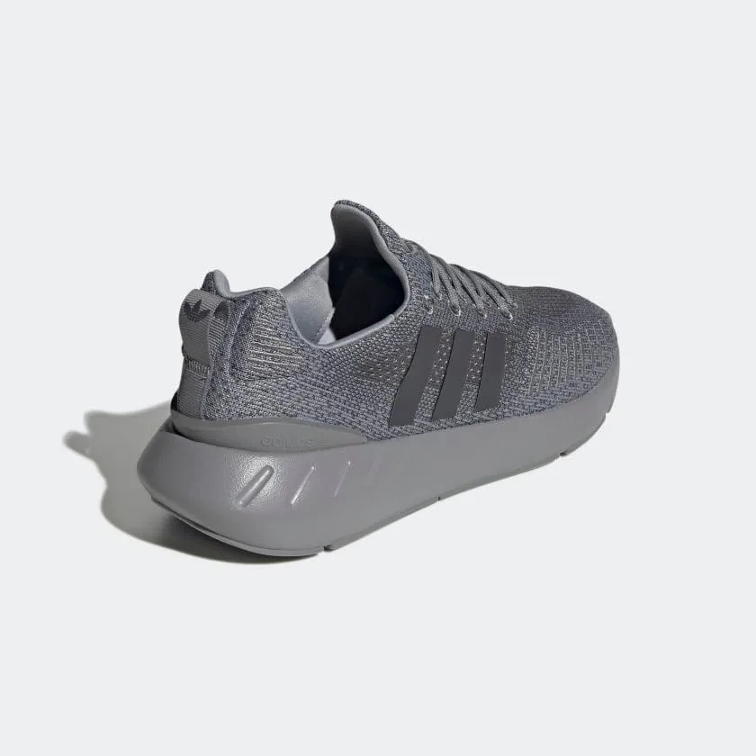

Мужские кроссовки Adidas Swift Run 22, серый