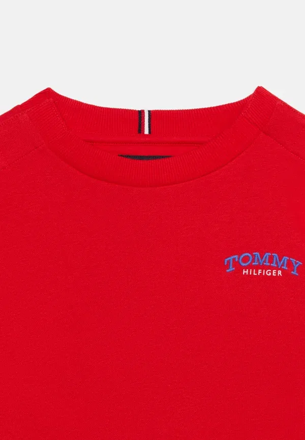 Толстовка Adp monotype graphic sweatshirt Tommy Hilfiger, красный — фото 3