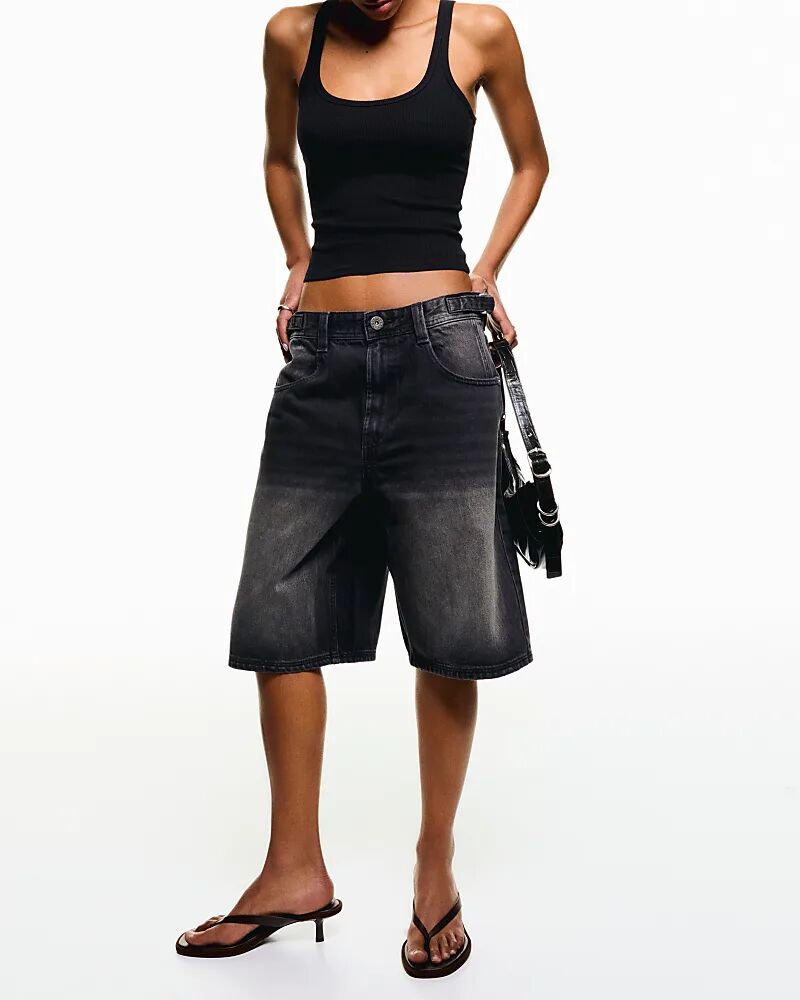 

Джинсовые шорты-бермуды Bershka Ballon Fit черного цвета