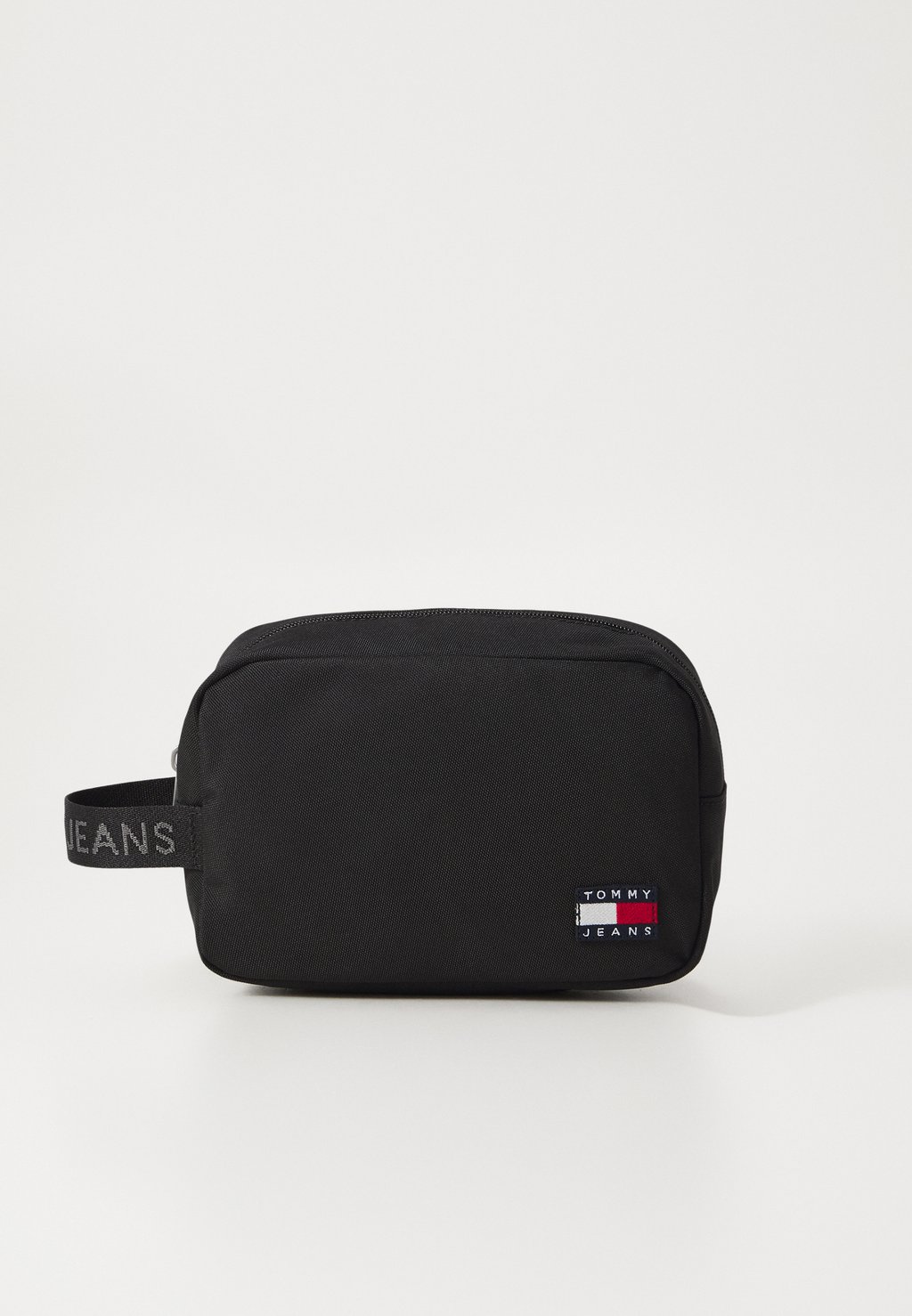 

Косметичка DAILY WASHBAG Tommy Jeans, черный