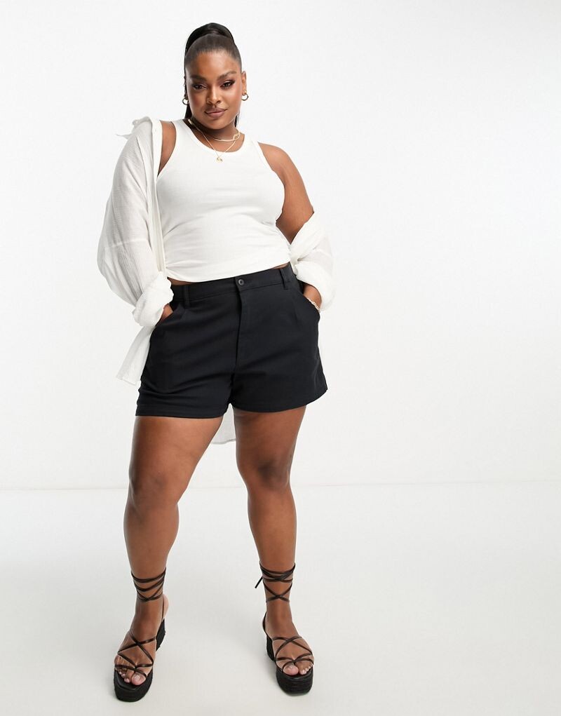 

Черные шорты чинос ASOS DESIGN Curve