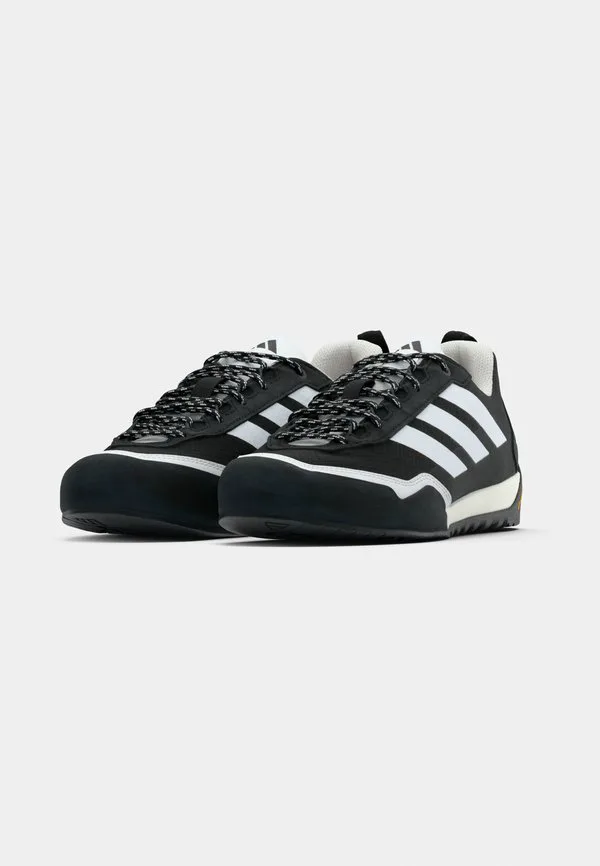 Обувь для одиночного подхода skychaser, походные ботинки Adidas Terrex, Core Black/Footwear White — фото 3