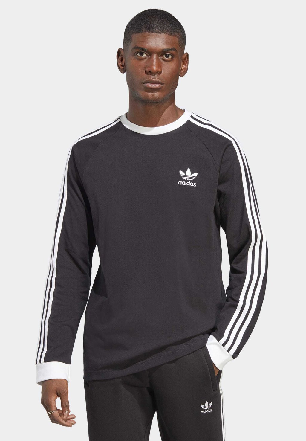 

Футболка с длинным рукавом Adicolor Classics 3-Stripes adidas Originals, черный