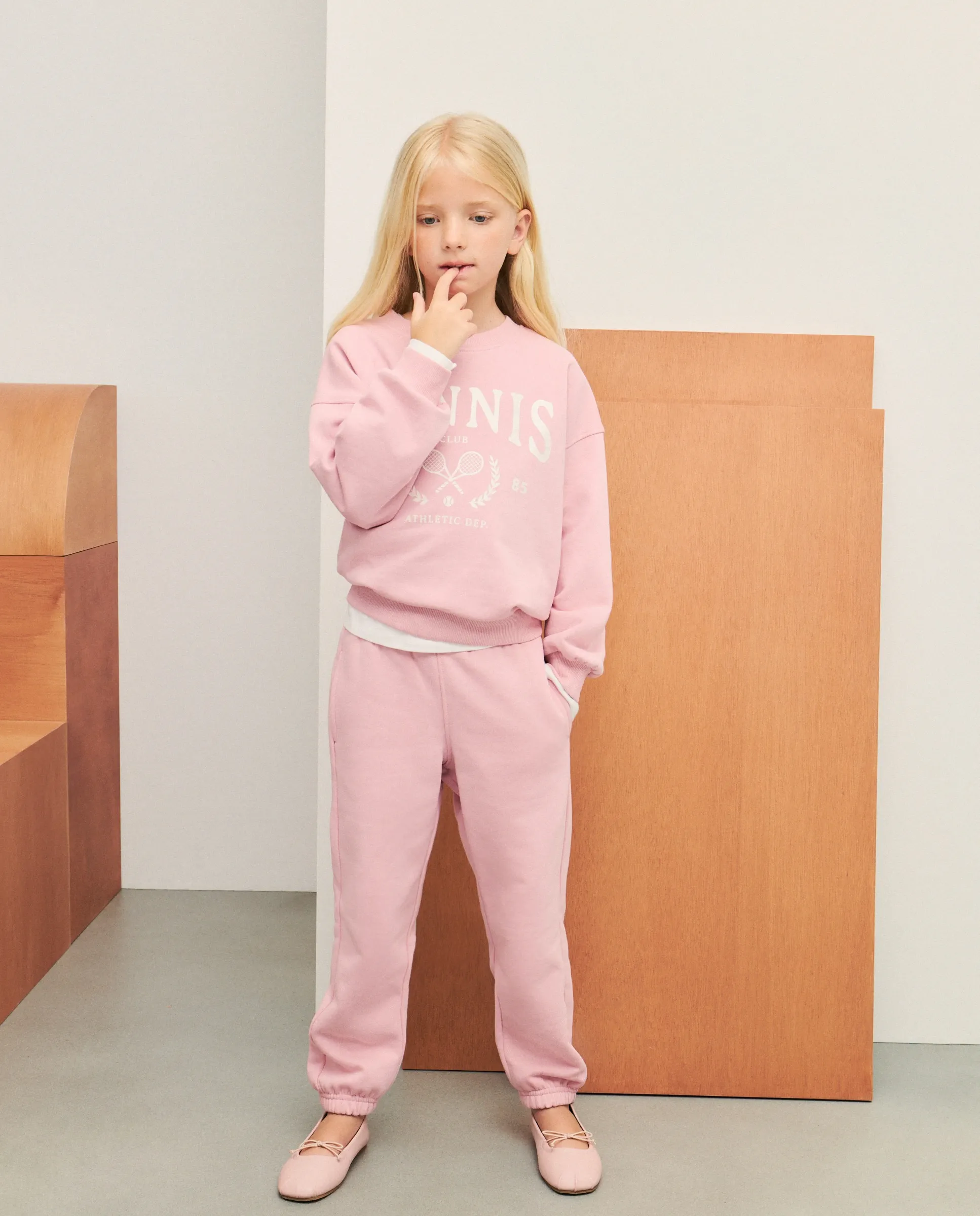 

Базовые детские брюки из флиса однотонного цвета Kids El Corte Inglés, розовый