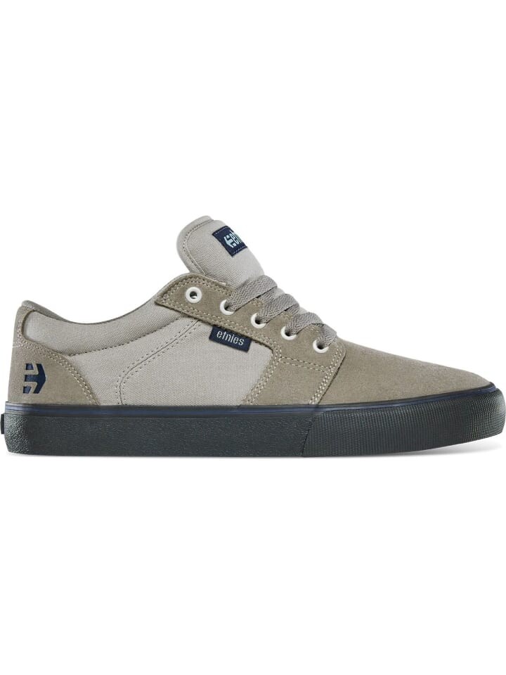 

Кроссовки на шнуровке Etnies